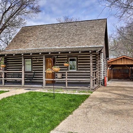 Maltese Ranch Cabin Near Medora Attractions! Villa ภายนอก รูปภาพ